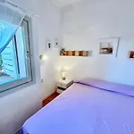 5 Beds With Common Swimming Pool In Apartament *